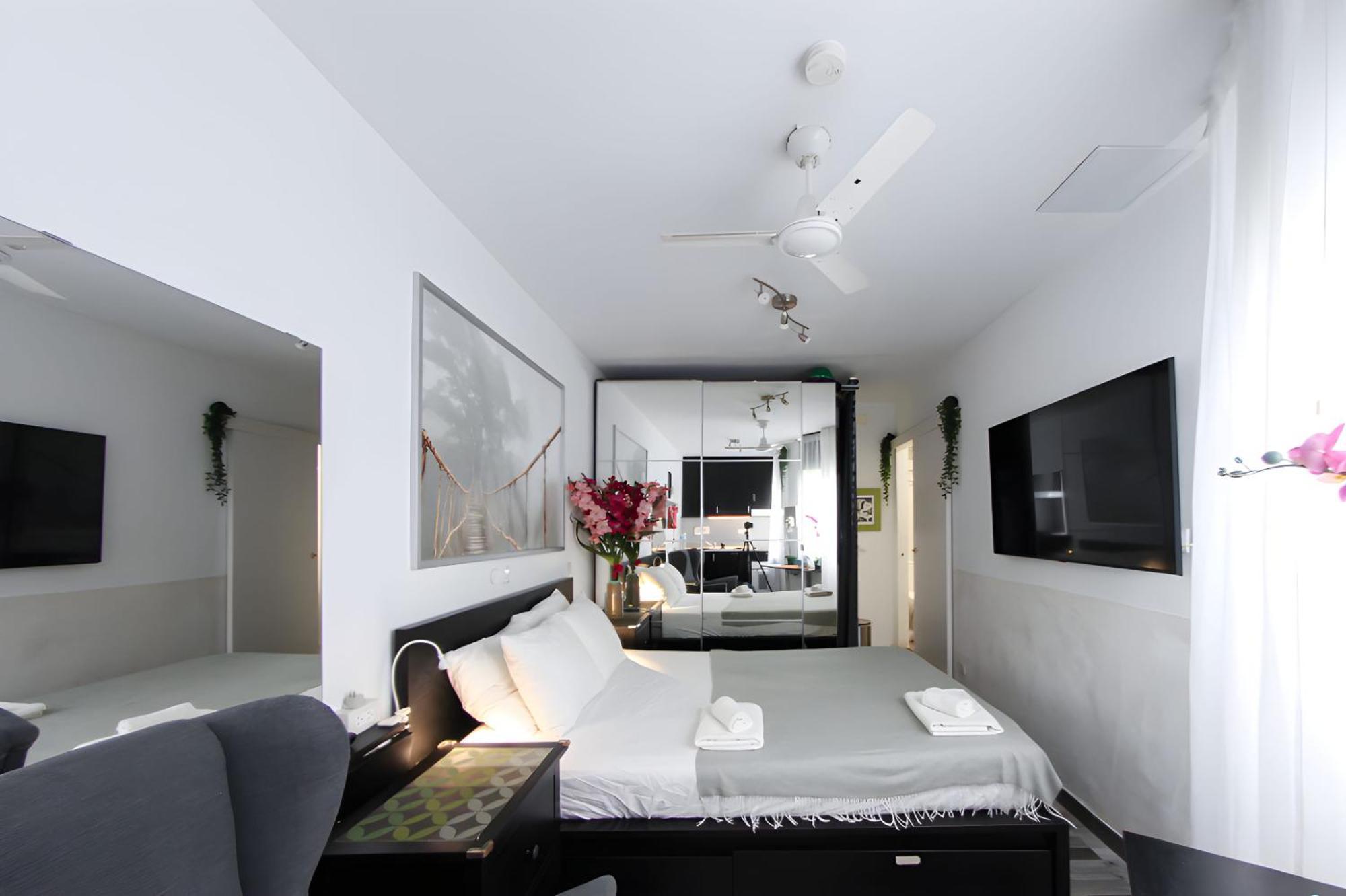 Astoria Double-studio Interior Serviced Appartamento