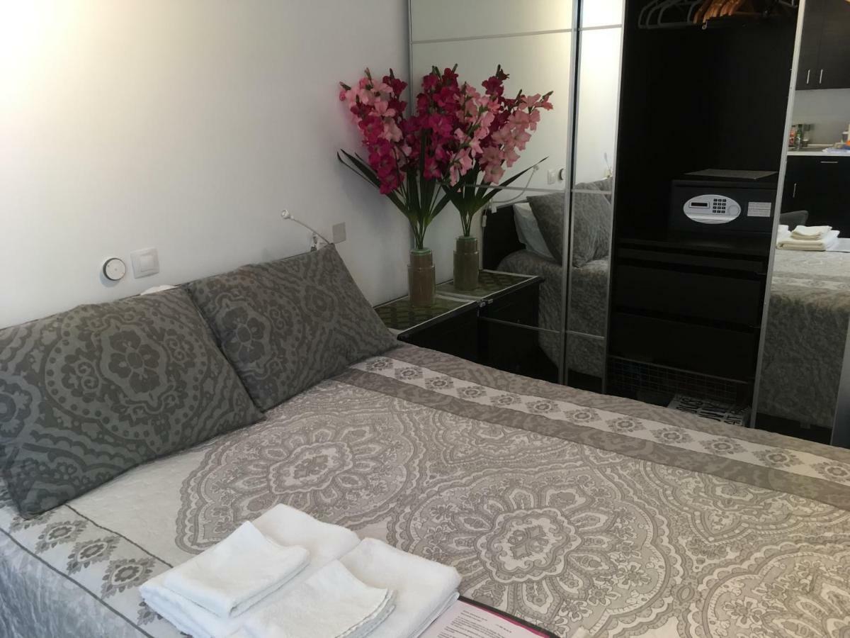 Astoria Double-studio Interior Serviced *